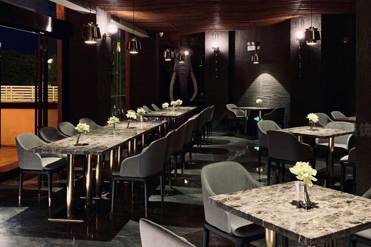 昆明西山區(qū)古典中式酒店裝修餐廳效果圖